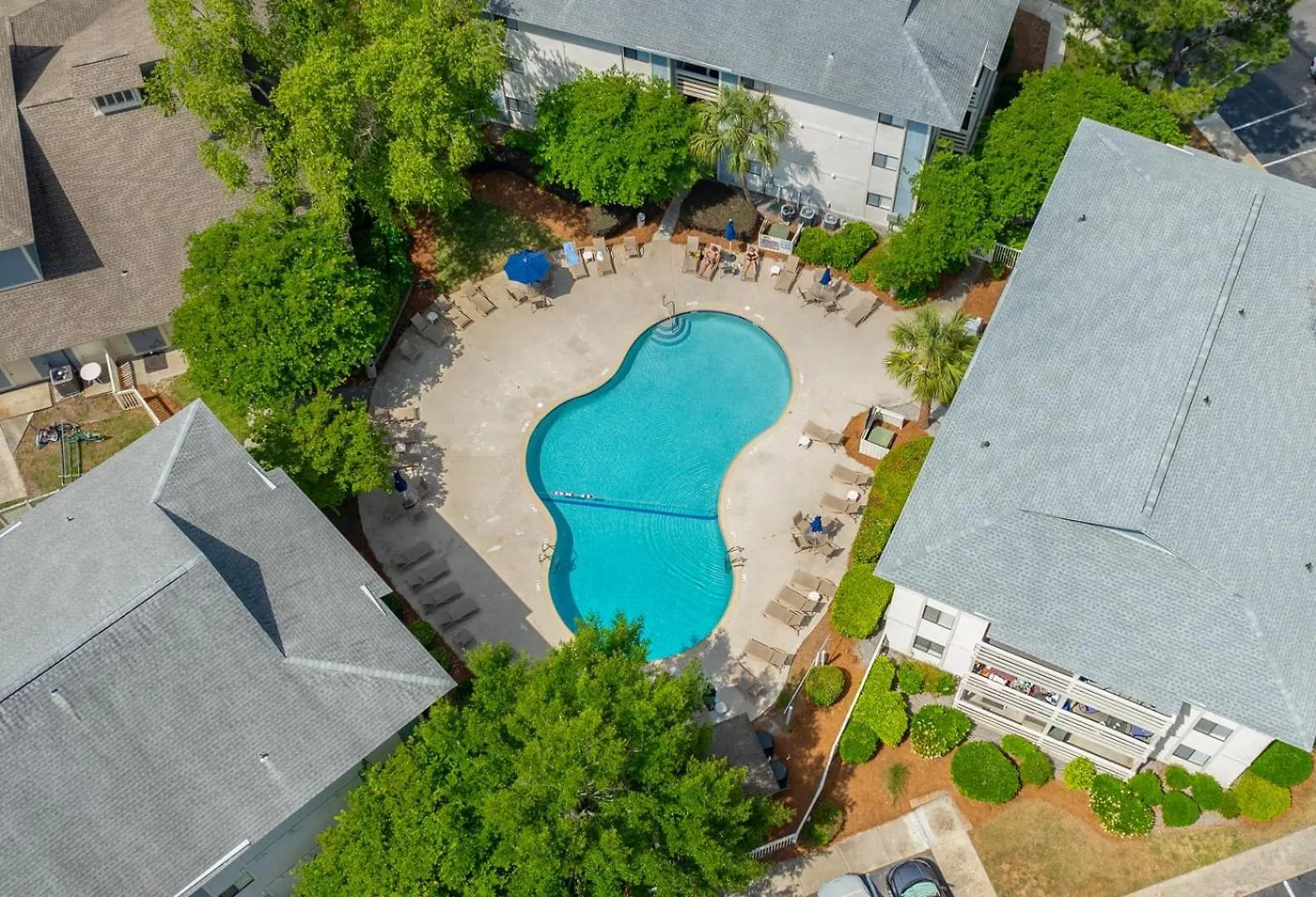 Walk To The Beach Contemporary Coastal Villa Fully Remodeled Spring 2024 Expansive Balcony Hilton Head Island United States